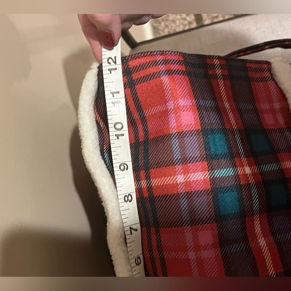 NWOT Victoria’s Secret Plaid & Fur Trim Tote - Picture 4 of 7